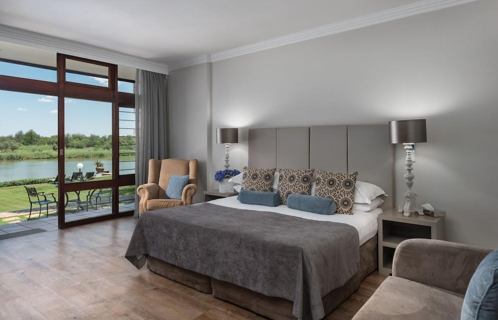 River Place Manor Upington Exterior photo