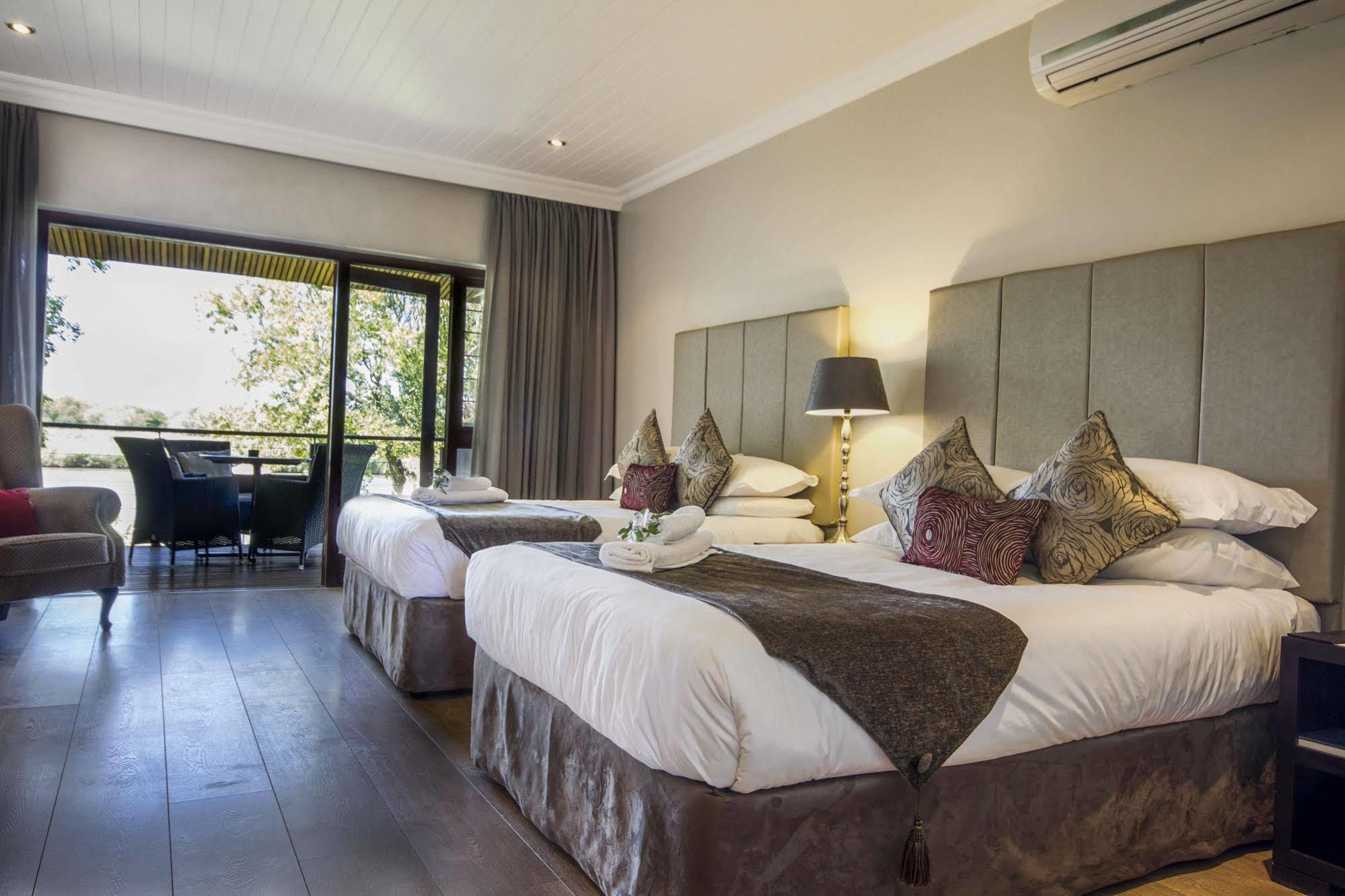 River Place Manor Upington Exterior photo